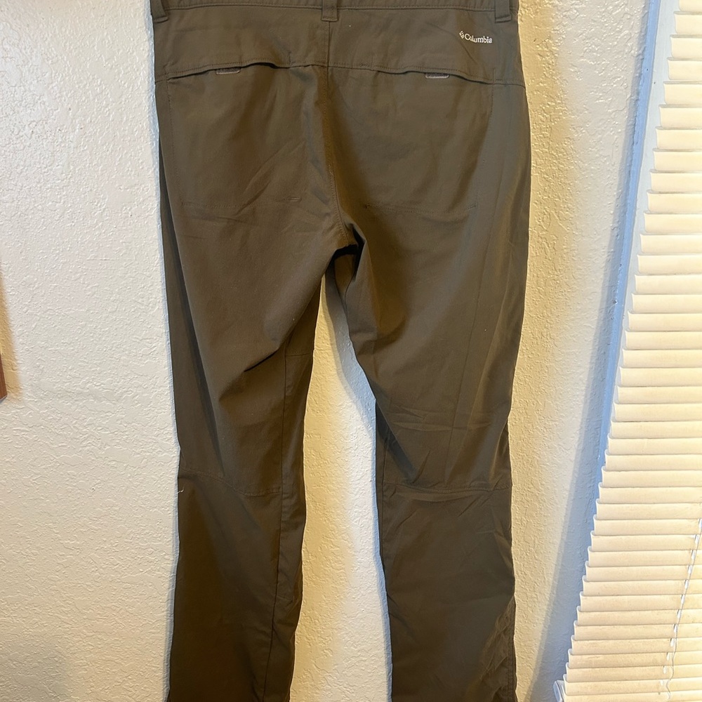 Columbia Sportswear Women’s Pants Size 8 Long